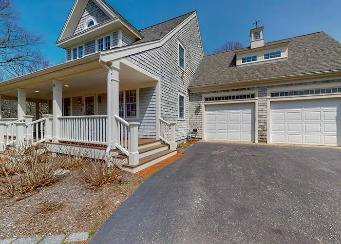 Cotuit Mannor