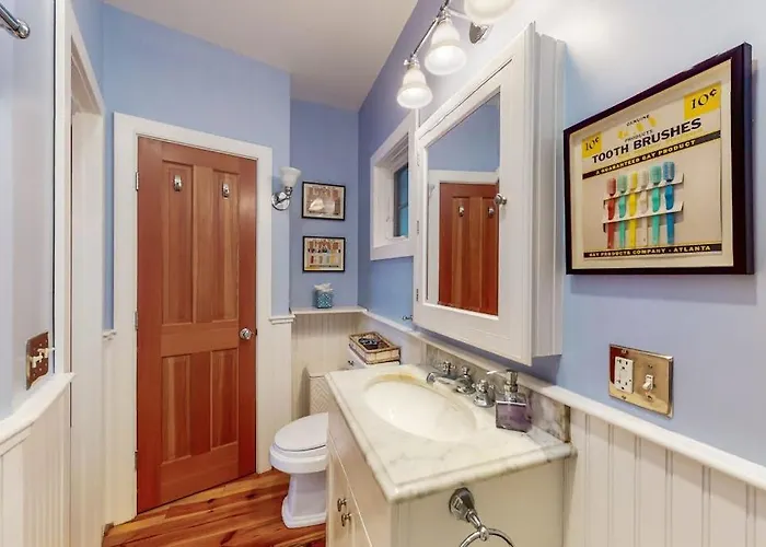 Commercial Street Retreat