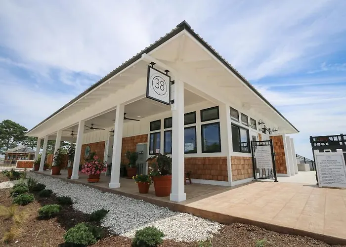 Bayside Resort --- 31574 Winterberry Pkwy Unit 305B