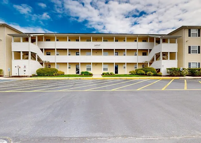 The Palms - 36507 Palm Dr, Unit #2204