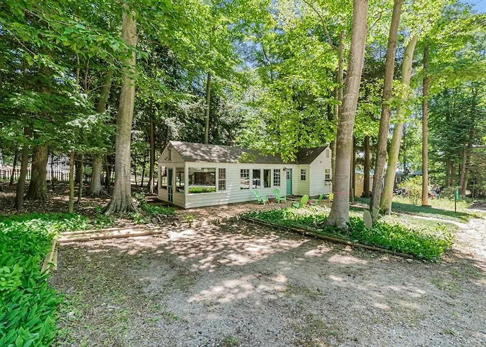 Cottage Living