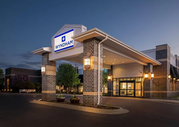 Wyndham Bloomington - Mall Of America