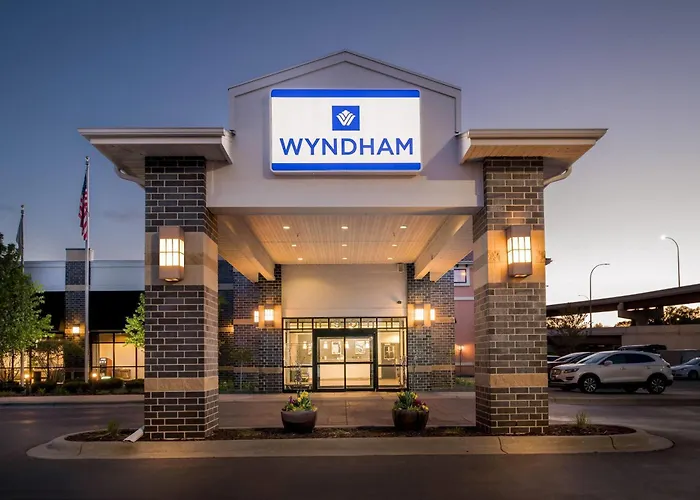 Wyndham Bloomington - Mall Of America