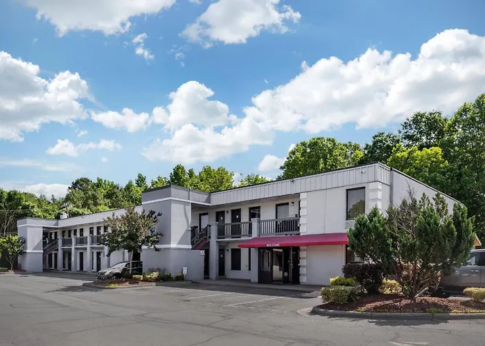 Econo Lodge Research Triangle Park