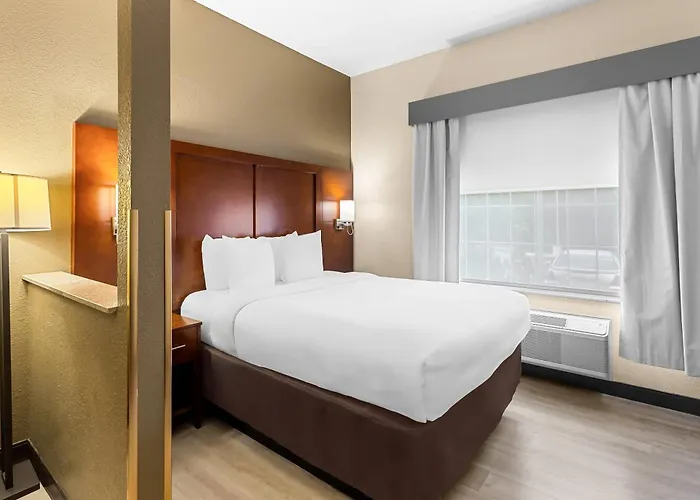 Comfort Suites Grayslake Near Libertyville North