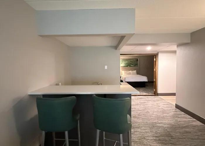 Best Western Plus Kelly Inn