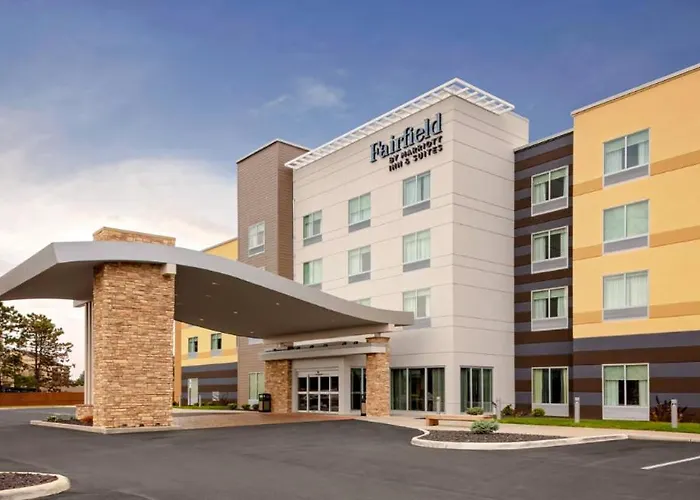 Fairfield By Marriott Port Clinton Waterfront