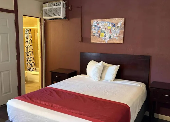 Econo Lodge Inn & Suites Montrose - Black Canyon Area