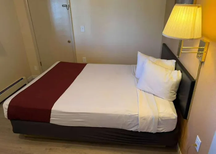 Econo Lodge Inn & Suites Montrose - Black Canyon Area