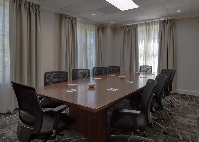 Homewood Suites By Hilton Olmsted Village