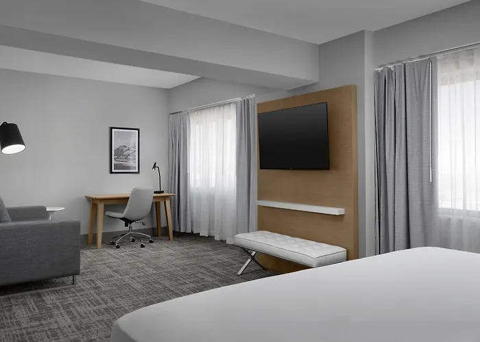 Radisson Hotel Cedar Rapids