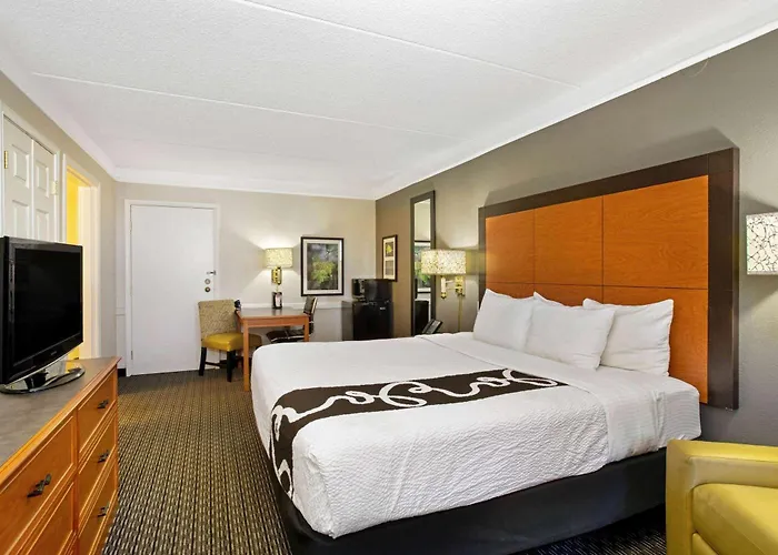 Travelodge By Wyndham Golden-Denver