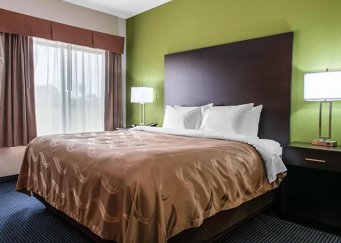 Quality Inn & Suites Anderson I-69