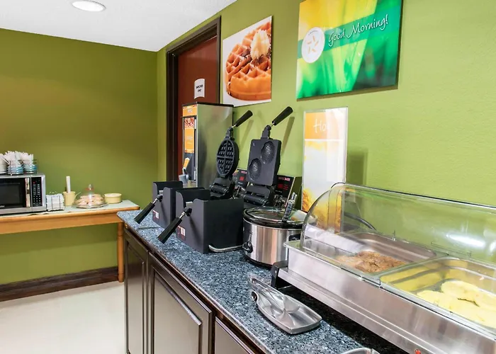 Quality Inn & Suites Anderson I-69