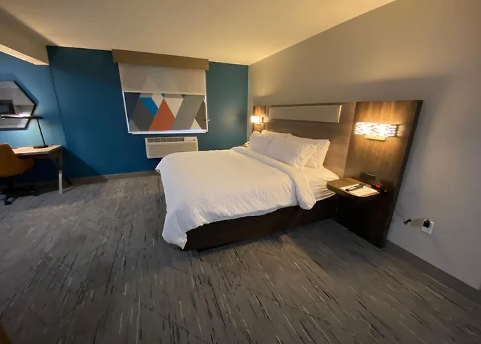 Holiday Inn Express Bluffton By Ihg