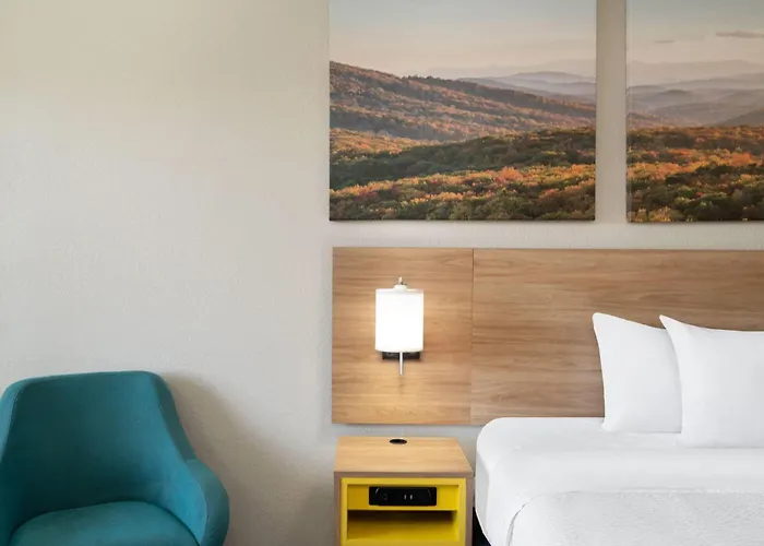 Days Inn By Wyndham Greeneville