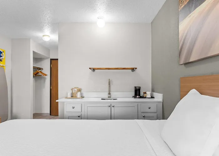 Days Inn By Wyndham Alpena