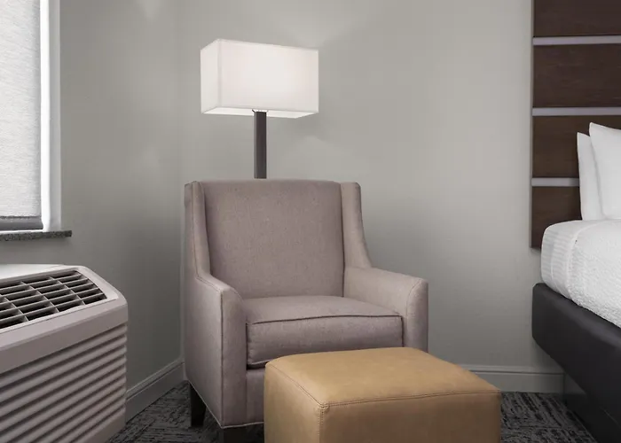 Best Western Plus College Station Inn & Suites