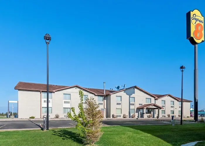 Super 8 By Wyndham Perham