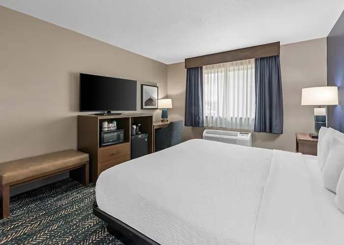 Super 8 By Wyndham Perham