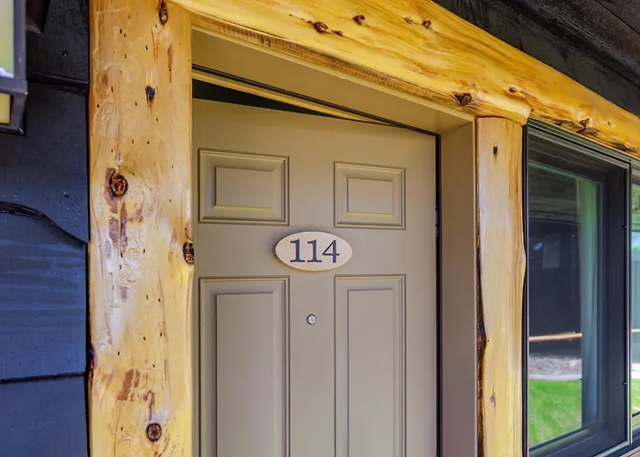 Adirondack Spruce Lodge