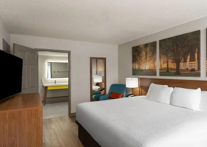 Days Inn By Wyndham Clanton Al