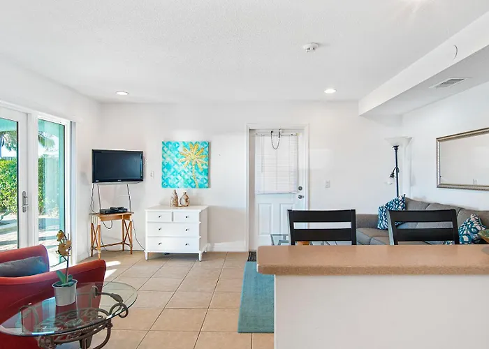 Escape Coastal Resort On Casey Key