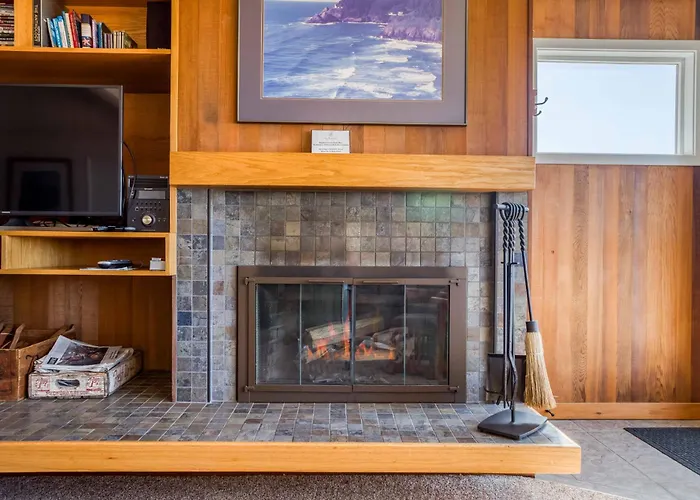 Breakers Beach House 7