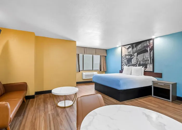 Super 8 By Wyndham Mesa Gilbert