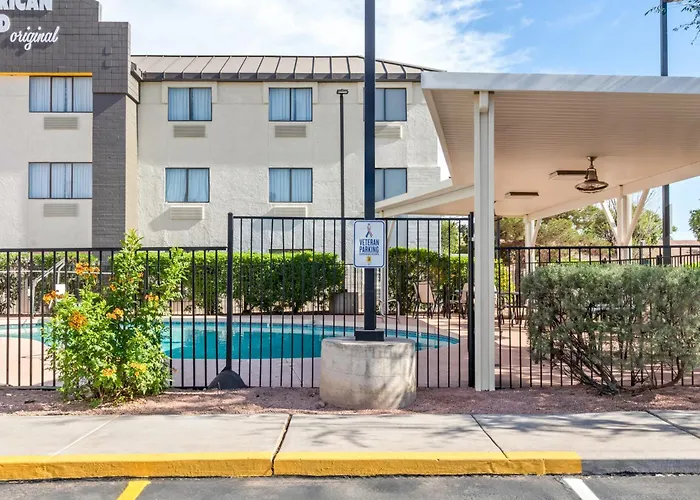 Super 8 By Wyndham Mesa Gilbert