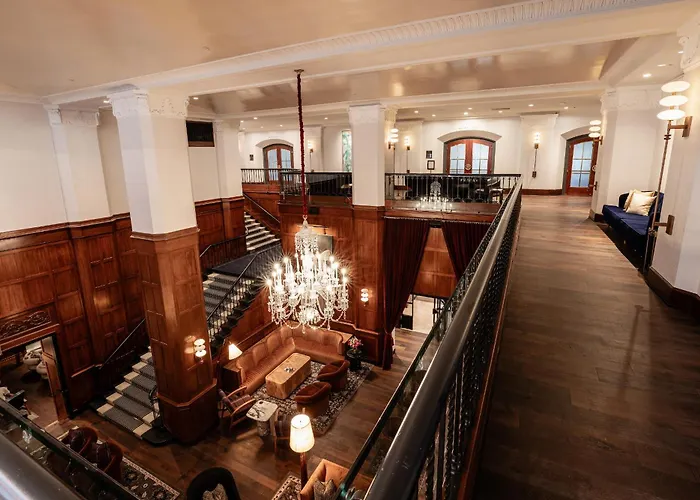 Heathman Hotel