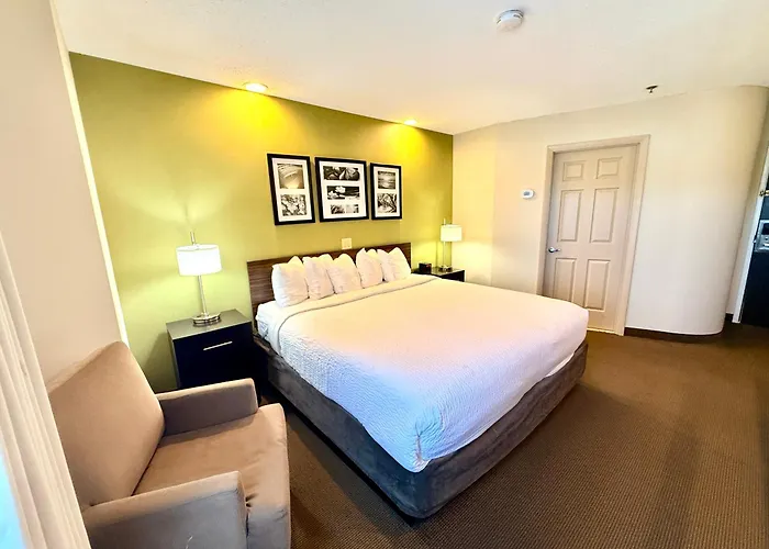 Sleep Inn & Suites Niantic North