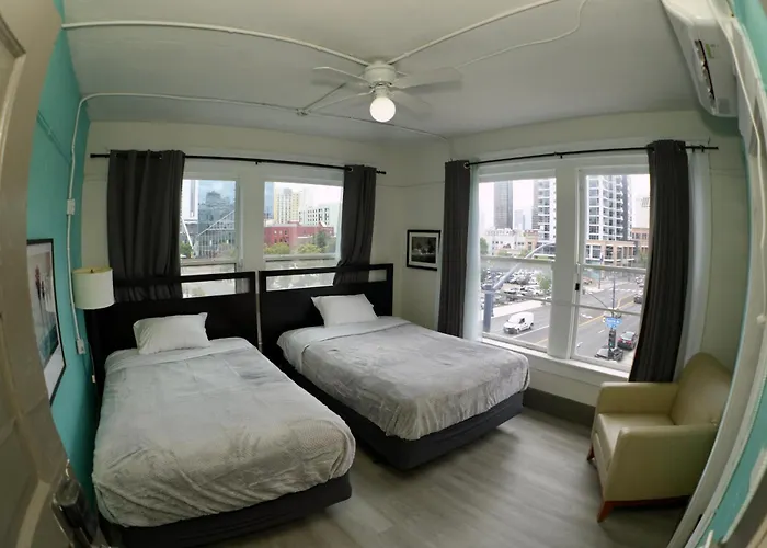 California Dreams Hostel - Downtown