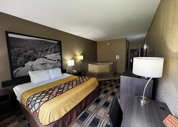 Super 8 By Wyndham Conway