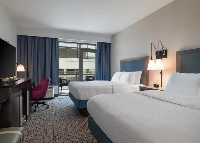 Hampton Inn & Suites - Roanoke-Downtown, Va