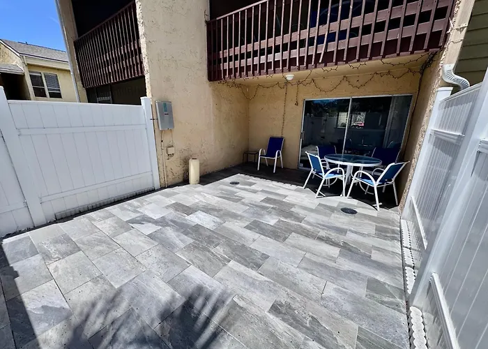 2Br/1Ba Sienna Park Apartment