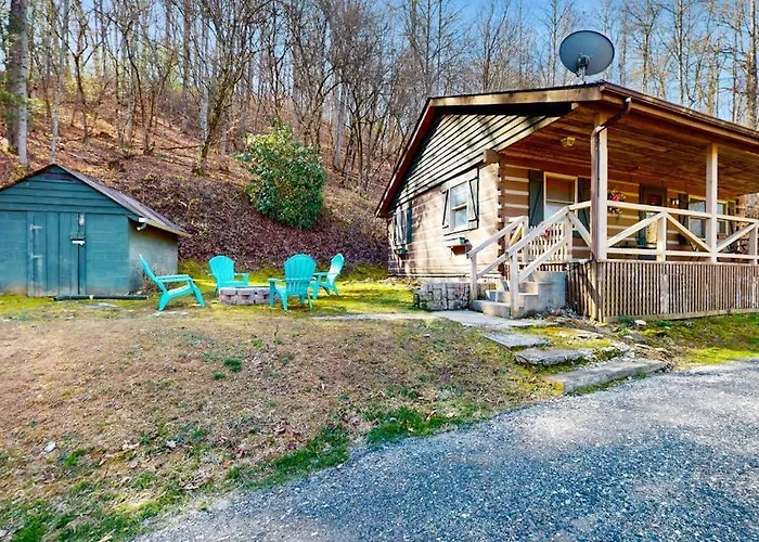 2 Bed 2 Bath Vacation Home In Whittier II