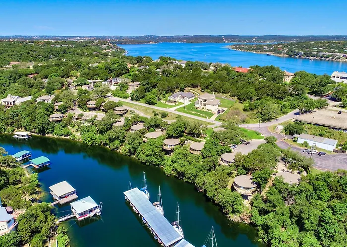 Texas Timeshare #5 - Lakeside Luxury With Pool Access