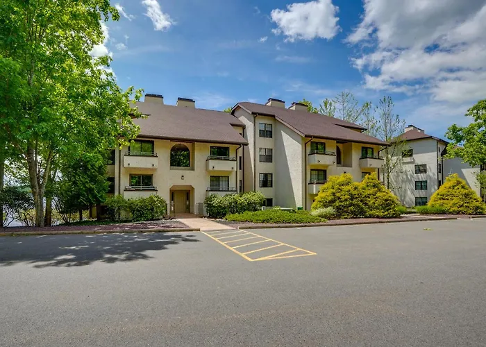 Lake Harmony Condo < 1 Mi To Big Boulder Mountain!