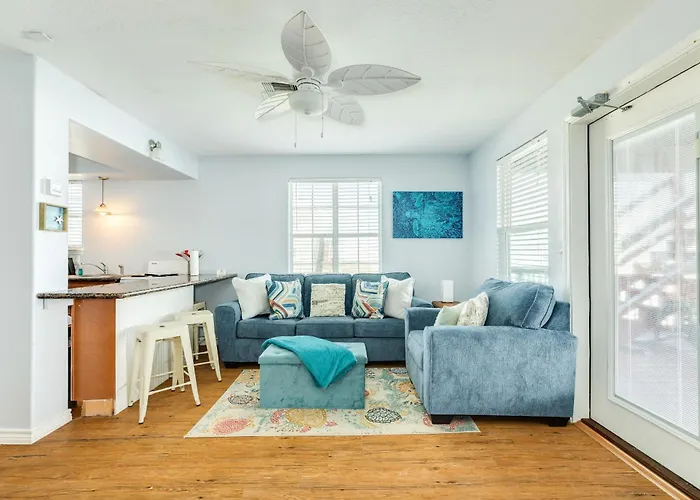 Sea Turtle 2 - Beachside & Pup-Friendly!