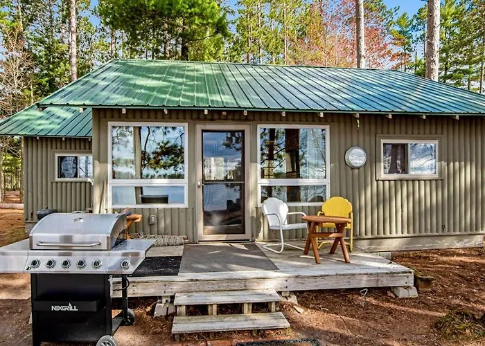 Bucky'S Pineisle Retreat