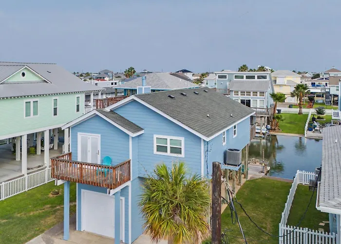 1 Mi To Sea Isle Beach: Canal-Front Gem W/ Dock!