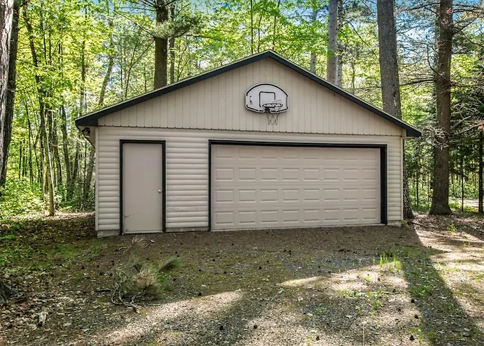 Silk Cabin