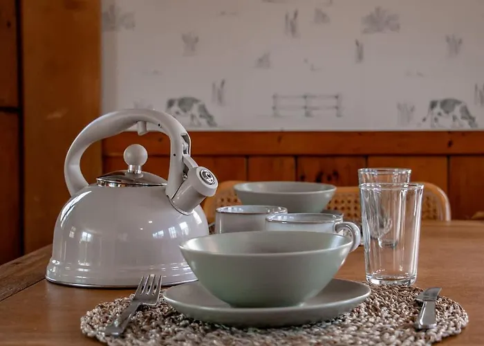 Birch House: Cozy Cabin 5 Min From Okemo