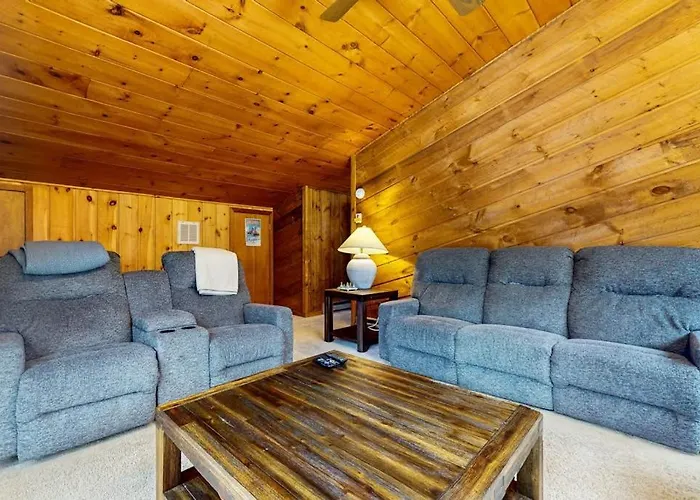 Spacious Mountain Retreat