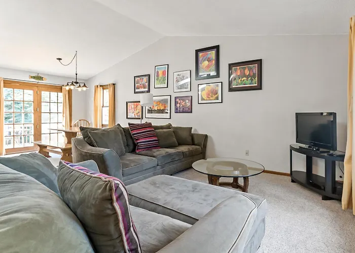 Holland Vacation Rental Close To Beaches