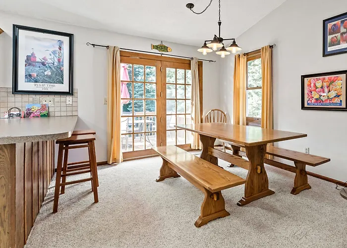 Holland Vacation Rental Close To Beaches