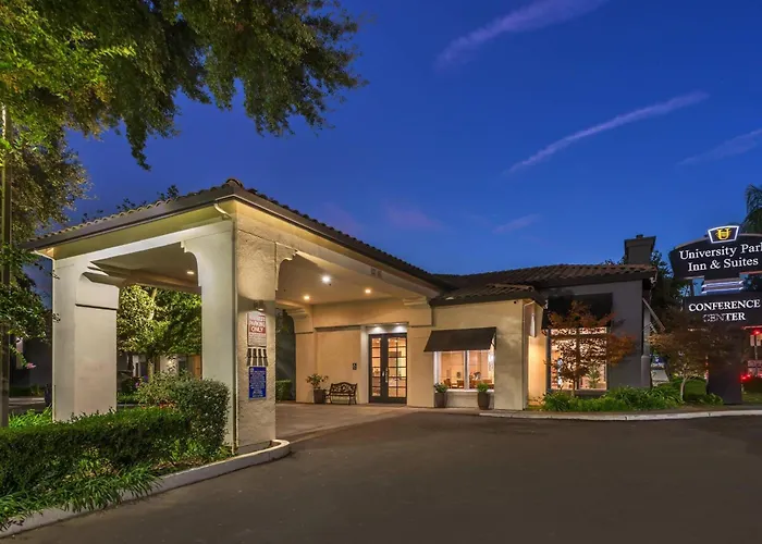 University Park Inn & Suites, An Ascend Collection Hotel