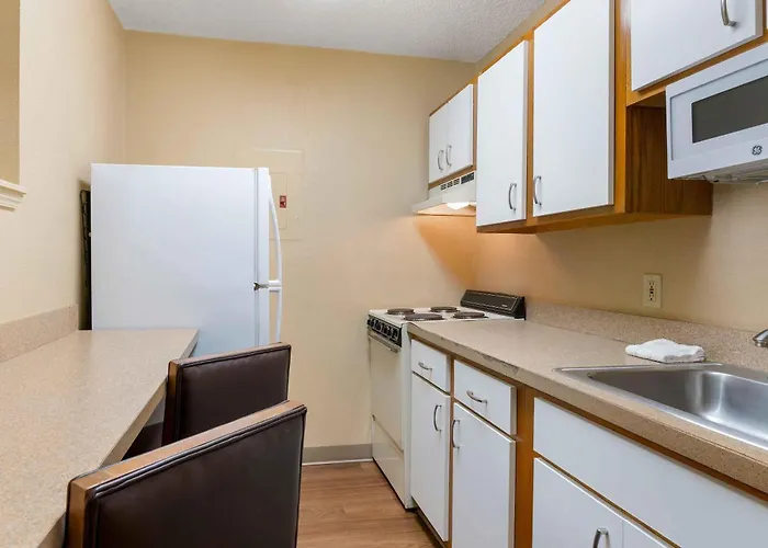 Extended Stay America Suites - Cleveland - Middleburg Heights
