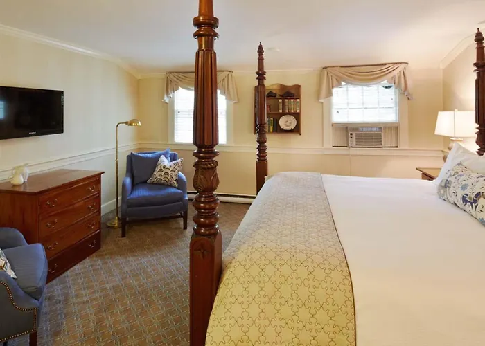 Cape Arundel Inn And Resort
